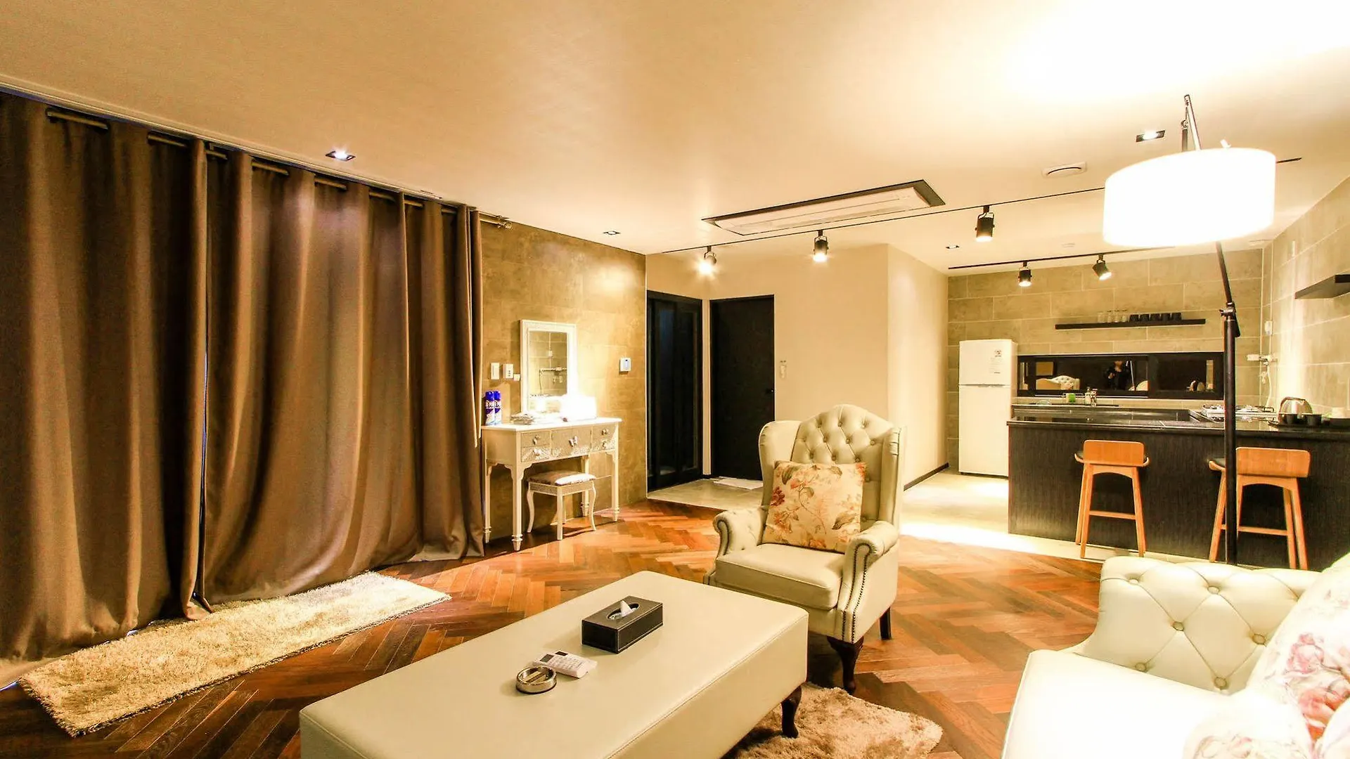2 Heaven Hotel Seomyeon Busan