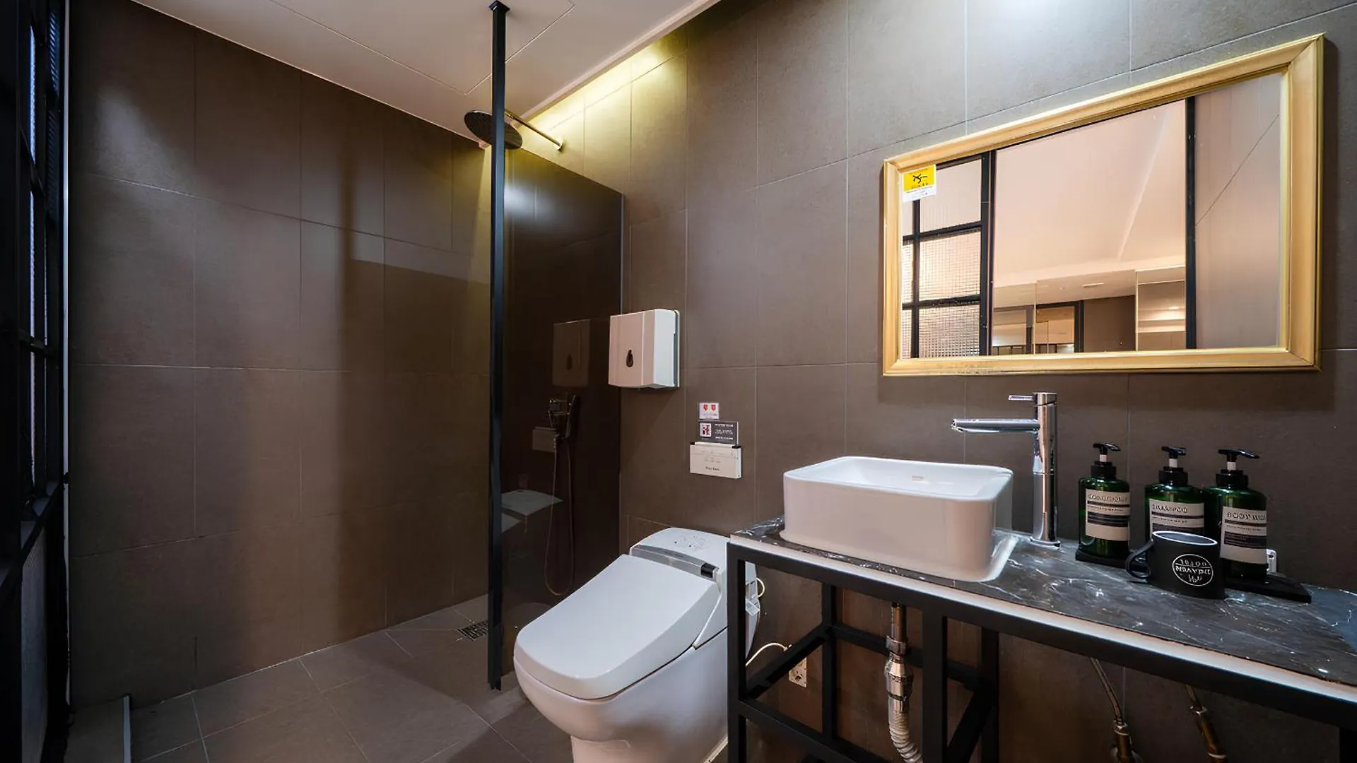 2 Heaven Hotel Seomyeon Busan 3*,