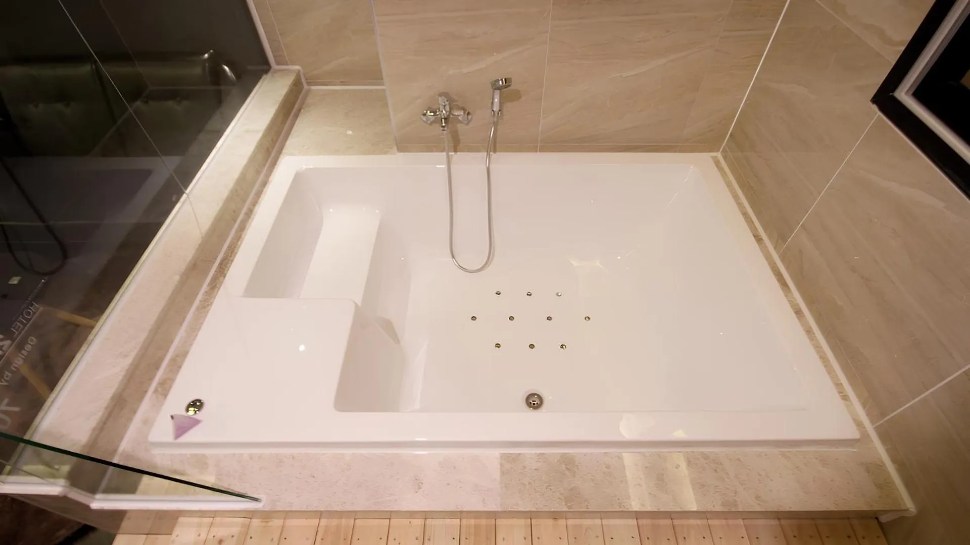 ***  2 Heaven Hotel Seomyeon Busan South Korea