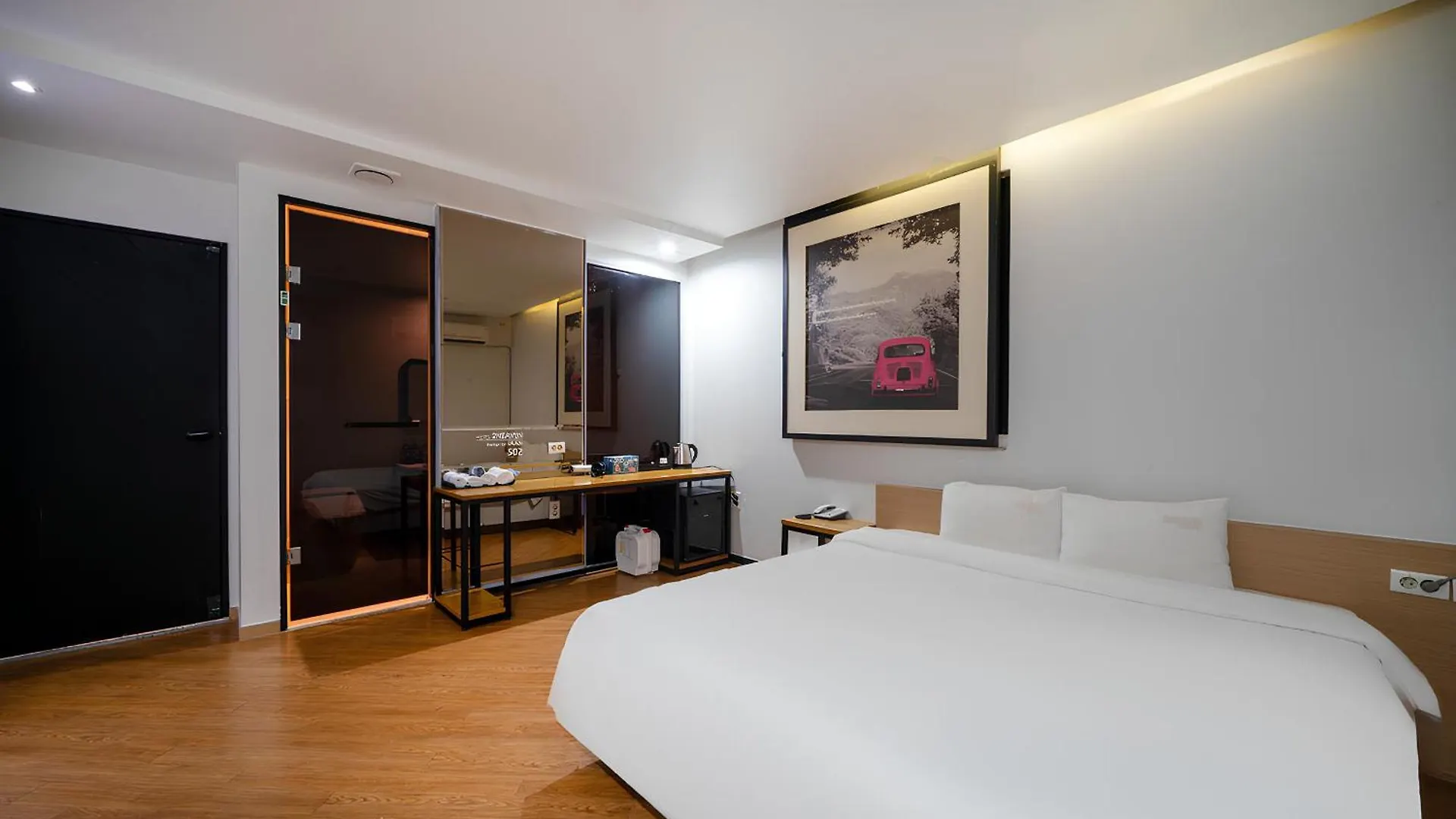 2 Heaven Hotel Seomyeon location